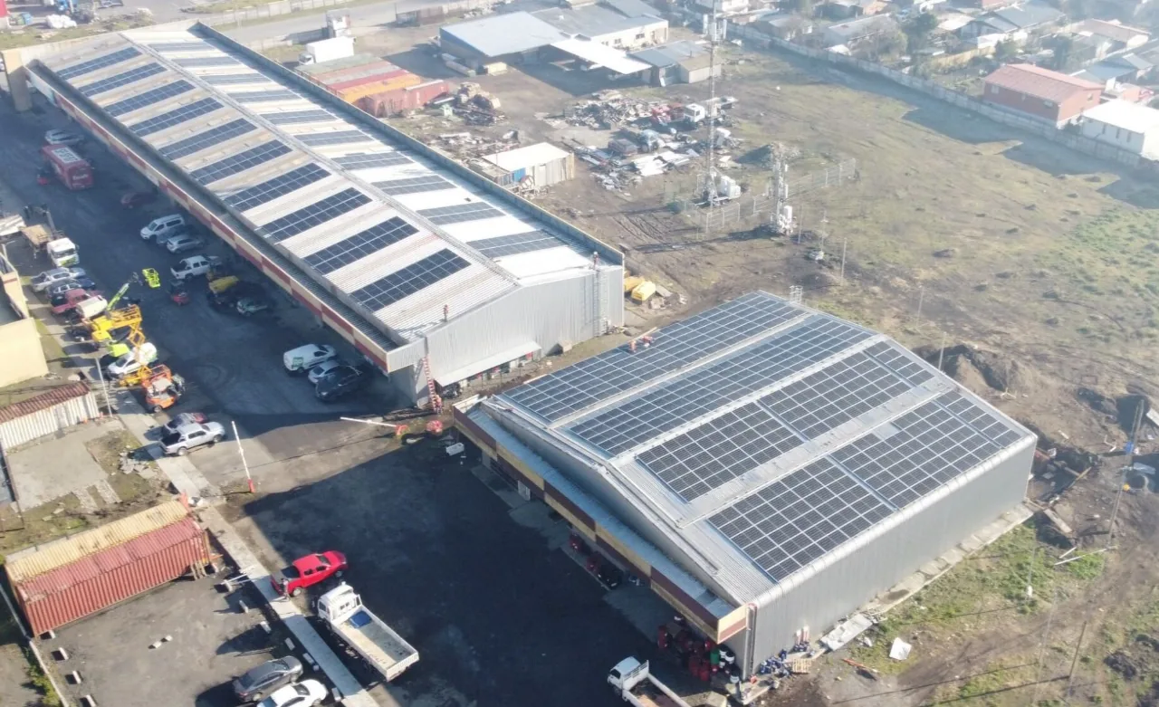 Instalación fotovoltaica — Paseo Lomas Strip Centers