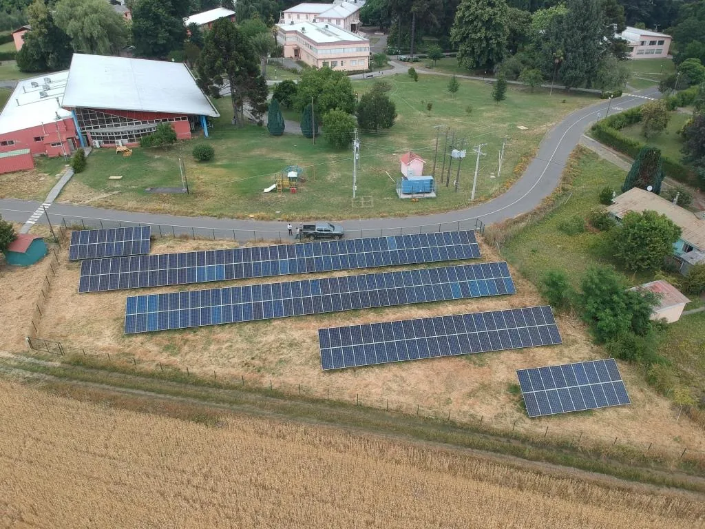 Instalación fotovoltaica — UNACH